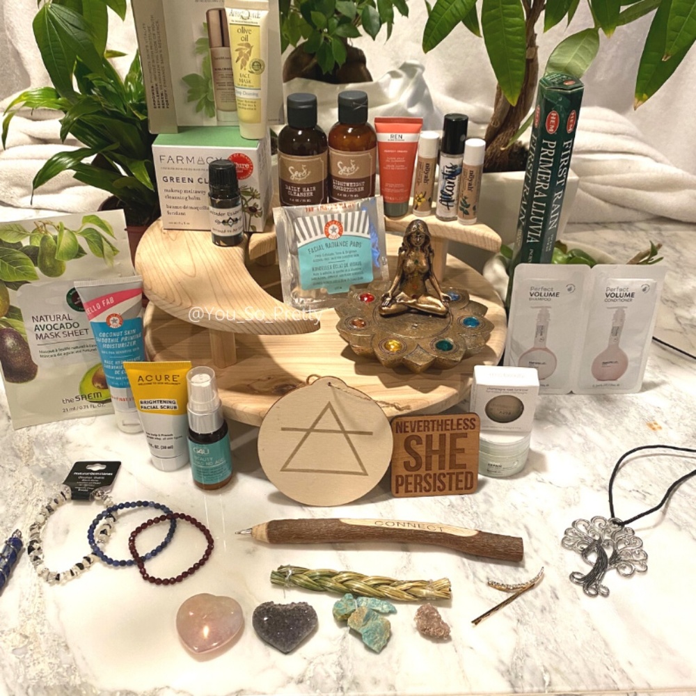 YOGI BUNDLE 315 FOR 30  🎉 MOVING SALE NO BUNDLING